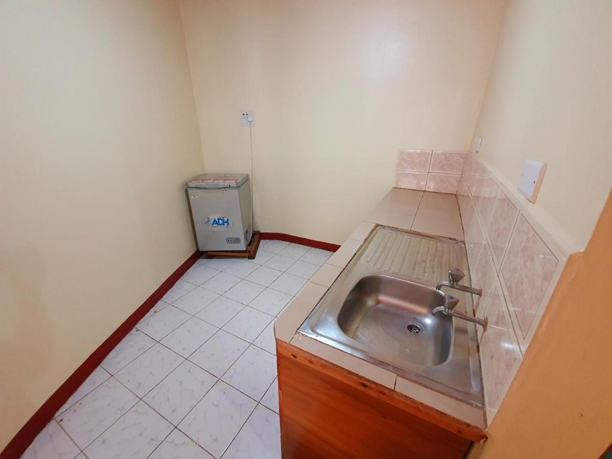 Annas Bed And Breakfast Entebbe Esterno foto